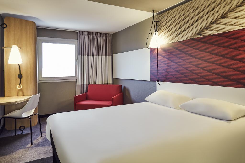 Ibis Toulon Hotel 3*